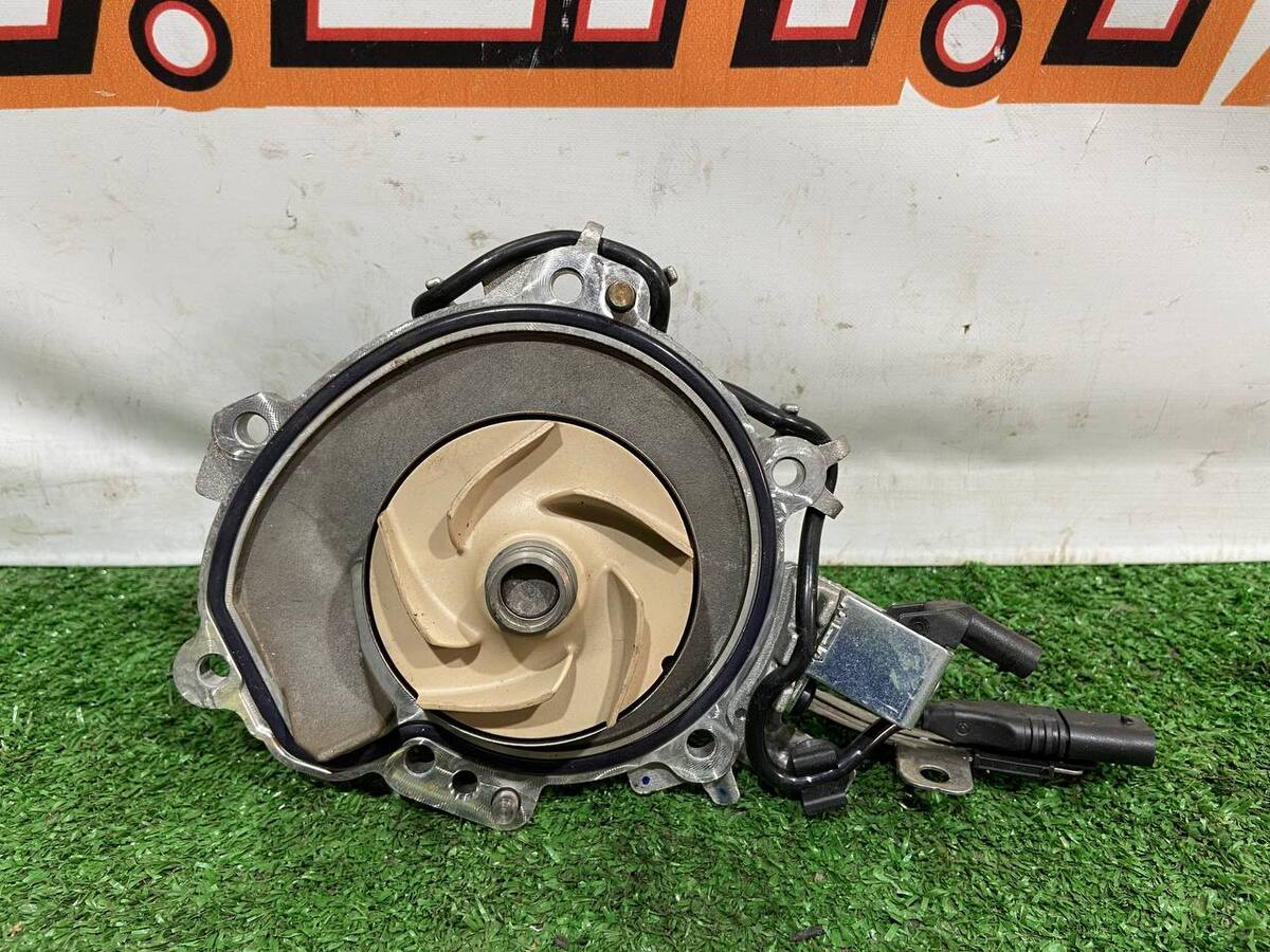 LR154597 Pump Range Rover Sport L494 (2014-2022) used